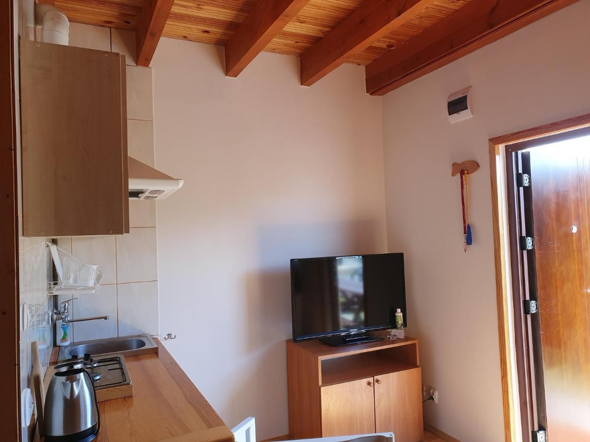 Pod Lipa Apartment Lukecin